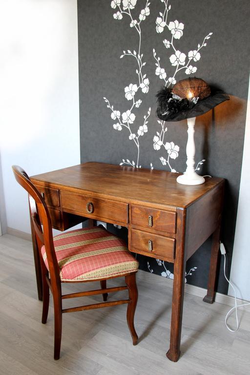 En Bord De Seine Bed & Breakfast Duclair Стая снимка