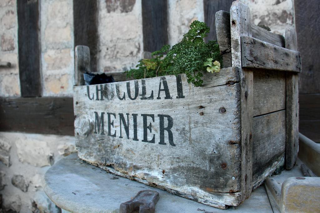 En Bord De Seine Bed & Breakfast Duclair Екстериор снимка